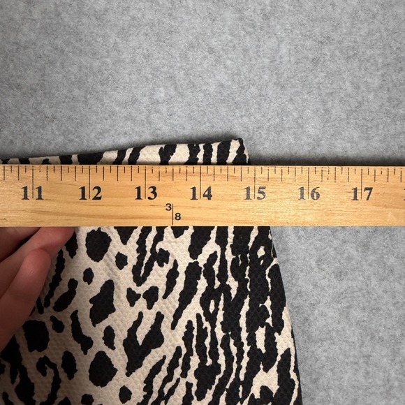 Talbots Womens Skirt Size 4 Animal Print Pencil A Line Knee Length Career - Picture 2 of 7
